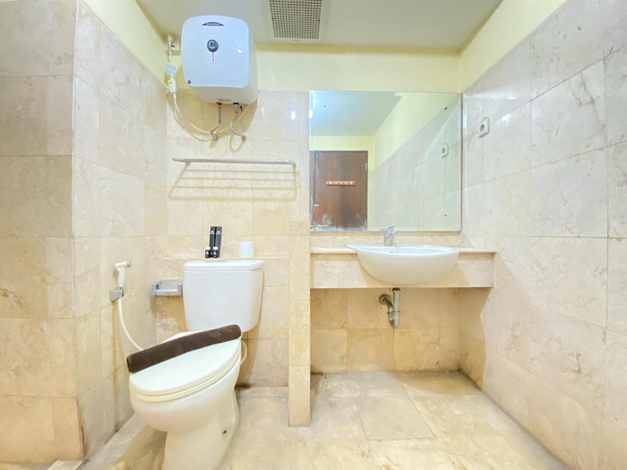 Apartemen Spacious And Modern 2br At Braga Walk By Travelio